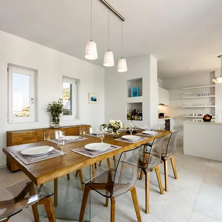 Electra Villa *